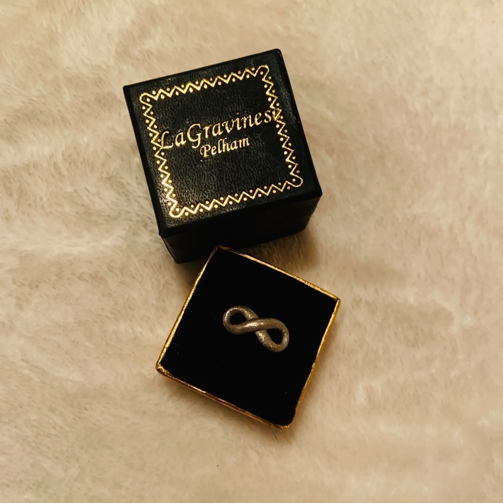Sterling Silver Infinity Ring - Picture 3 of 3